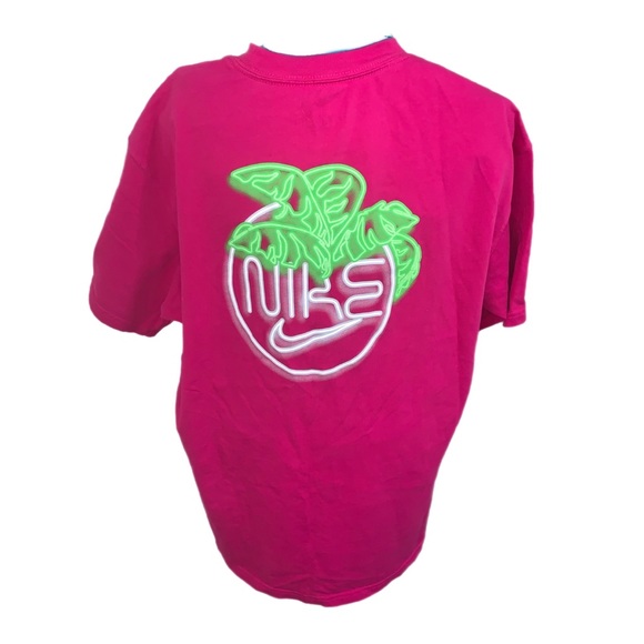 Nike Miami Tee 🌴💕 - Picture 1 of 4